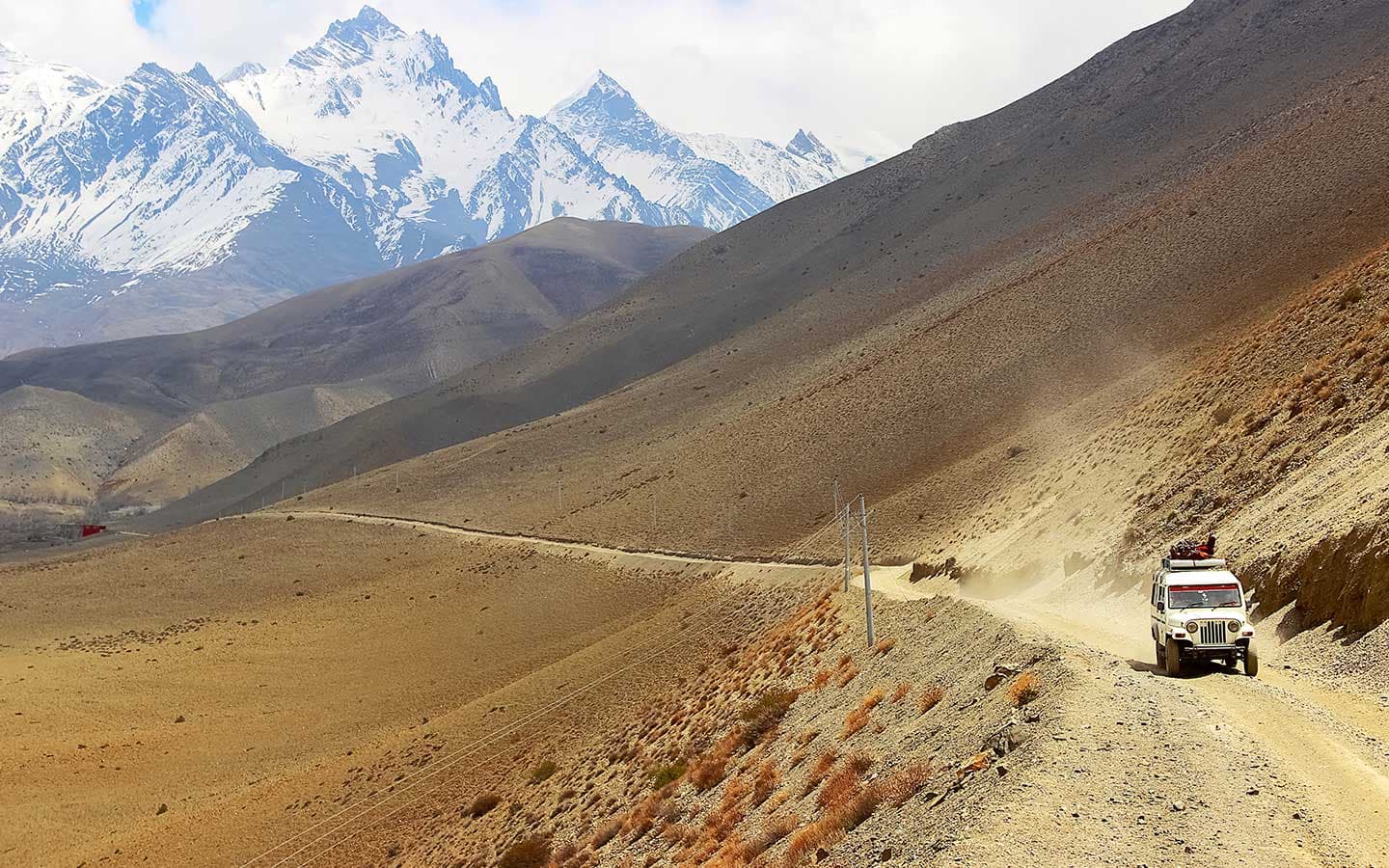 Mountain road drive through Nepal